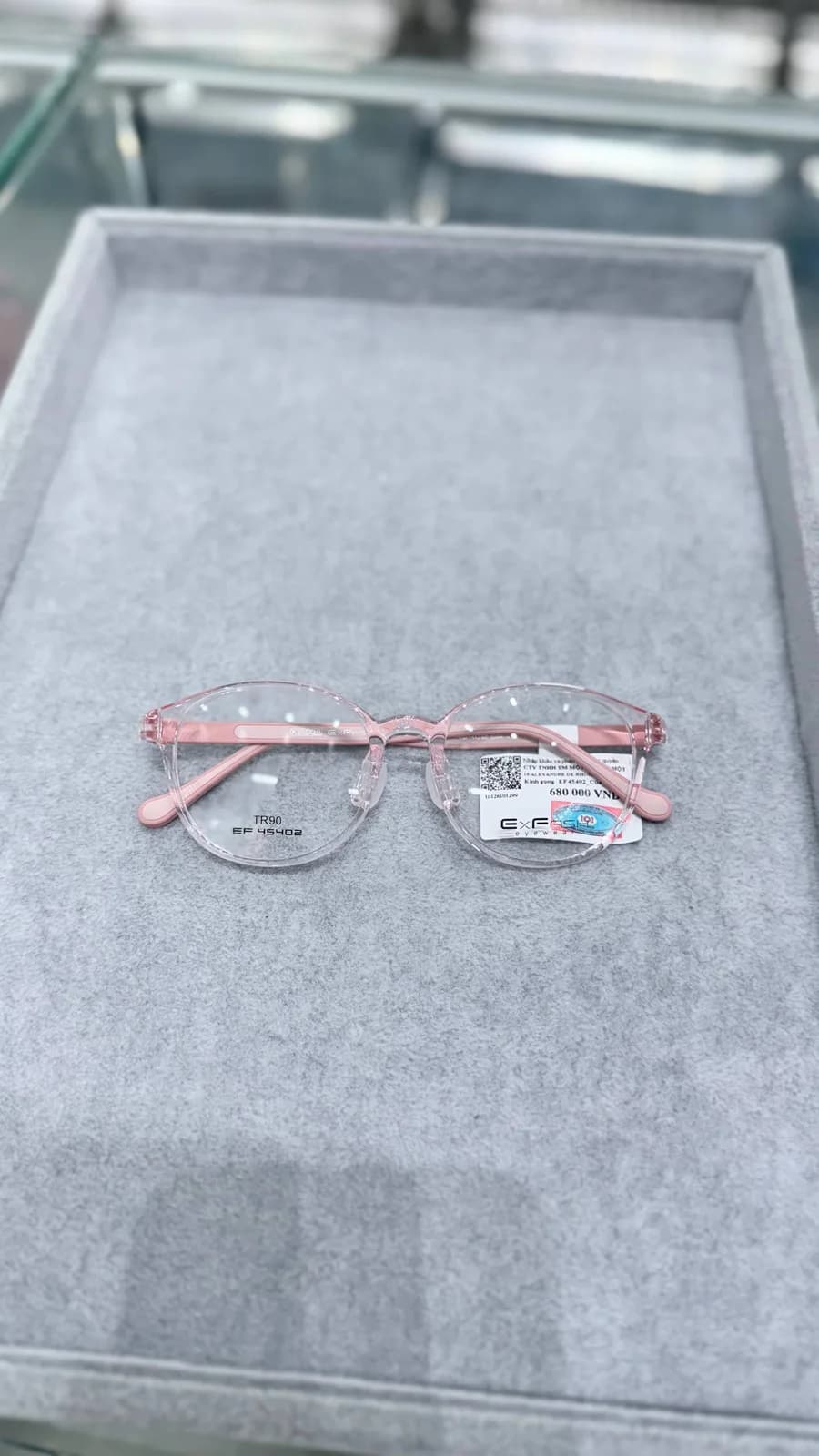 EXFASH EF45402, ảnh 1 chụp tại Kính thuốc Anh Thi